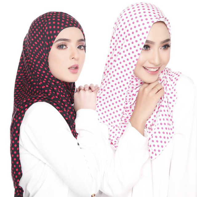 POLKADOT INSTANT SHAWL