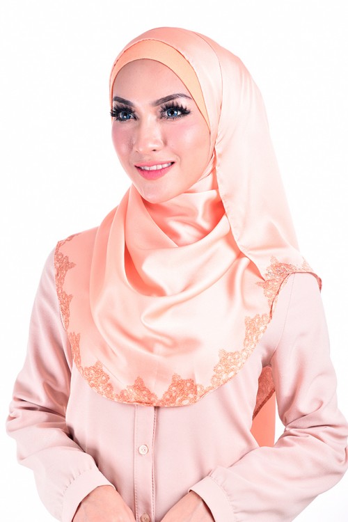 ALAAINA INSTANT SHAWL