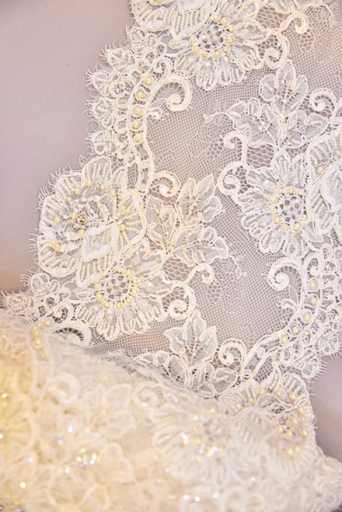 BORDER LACE BEADED